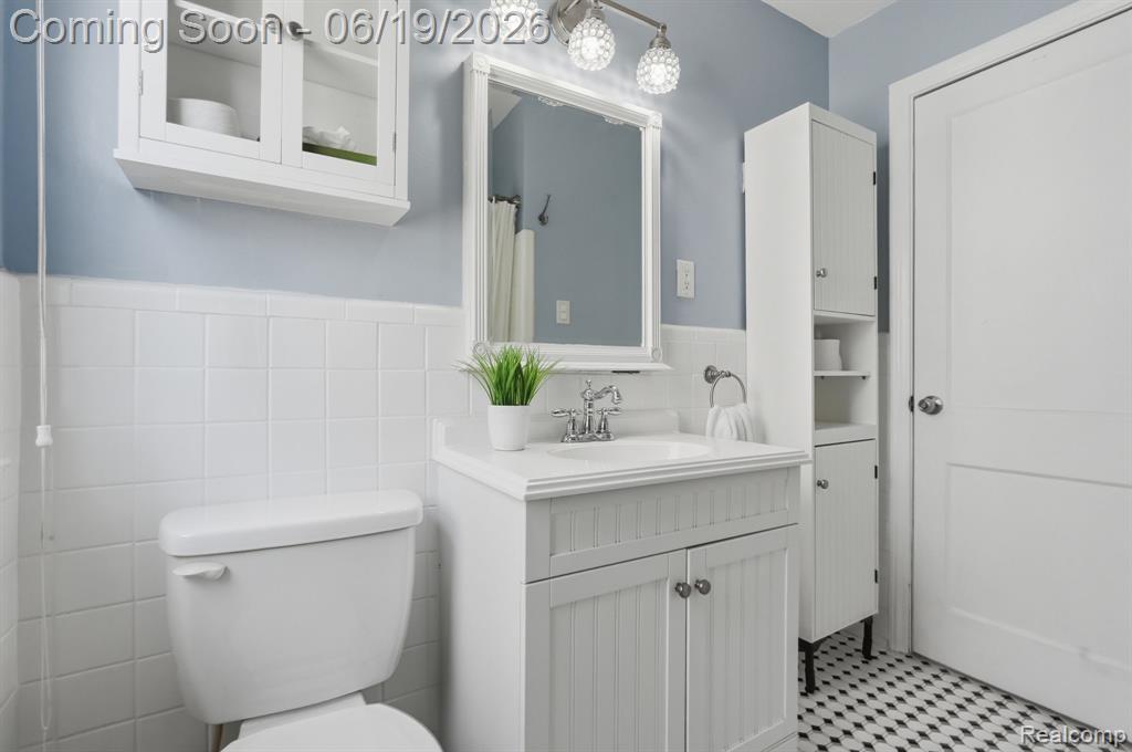 808 N Edison Avenue, Royal Oak, MI 48067 — Photo 15