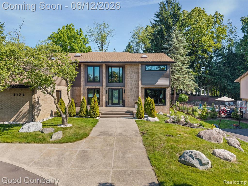 3176 Chambord Drive, West Bloomfield, MI 48323 — Photo 55