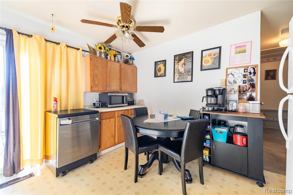 12579 Spruce Lane, Perry, MI 48872 — Photo 31