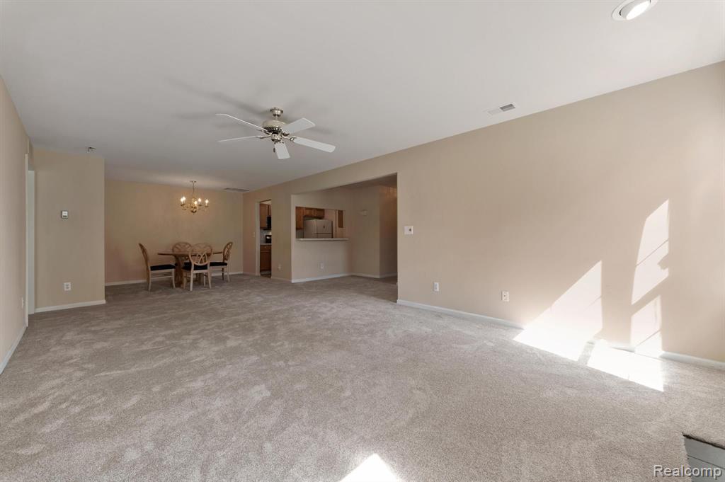46254 CAVALIER Drive, Macomb, MI 48044 — Photo 8
