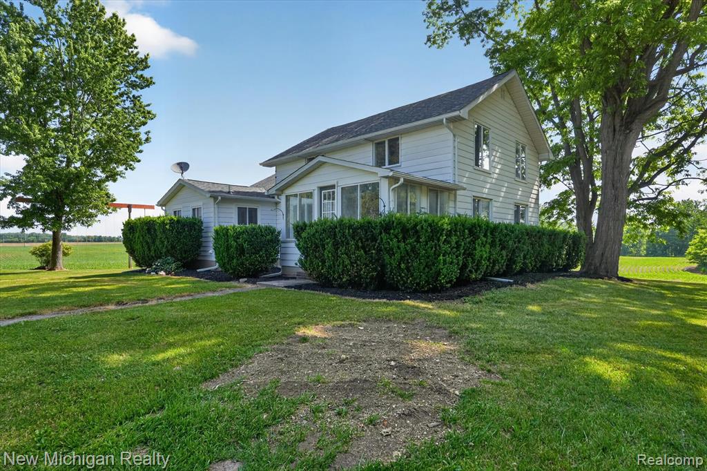 11374 Lahring Road, Byron, MI 48418 — Photo 3