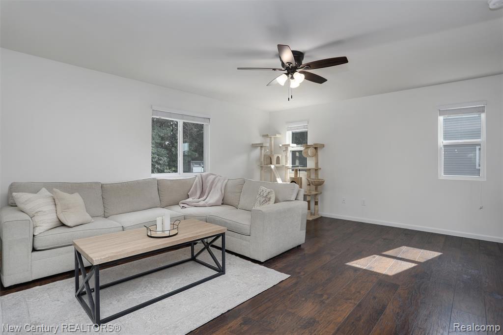 6496 Skylar Lane, Waterford, MI 48327 — Photo 6
