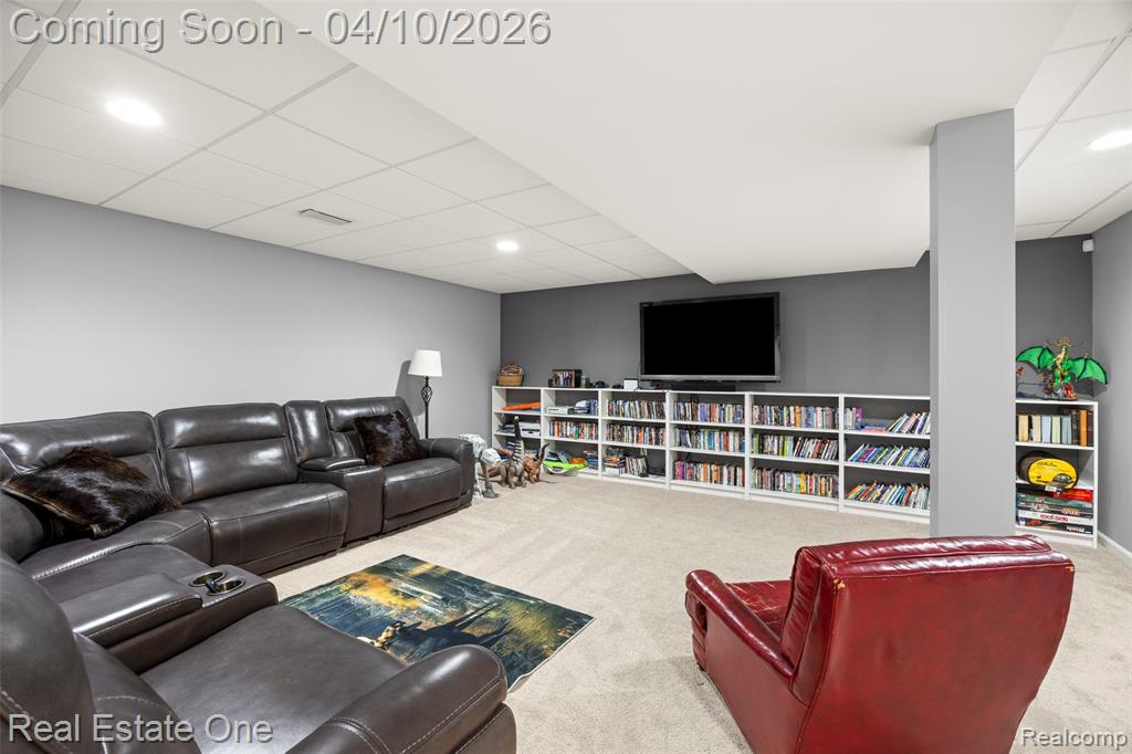 120 Crestview Drive, Rochester, MI 48306 — Photo 43