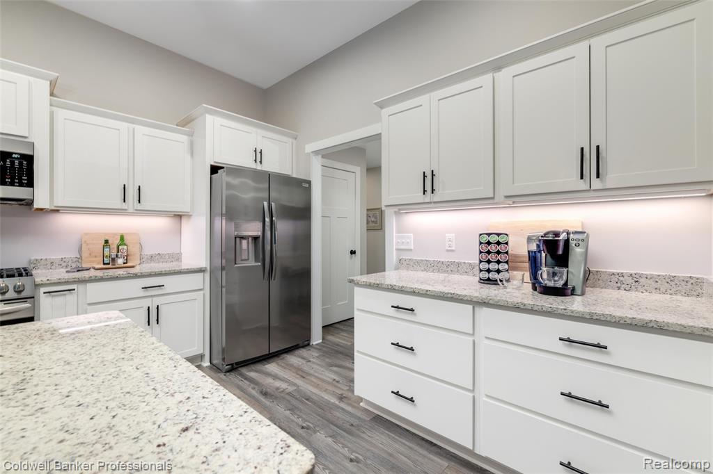 3320 Acorn Grove Court, Ortonville, MI 48462 — Photo 13