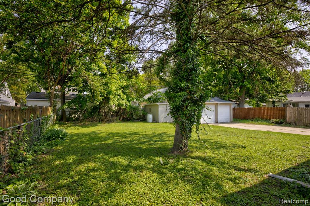 585 Roth Boulevard, Clawson, MI — Photo 37