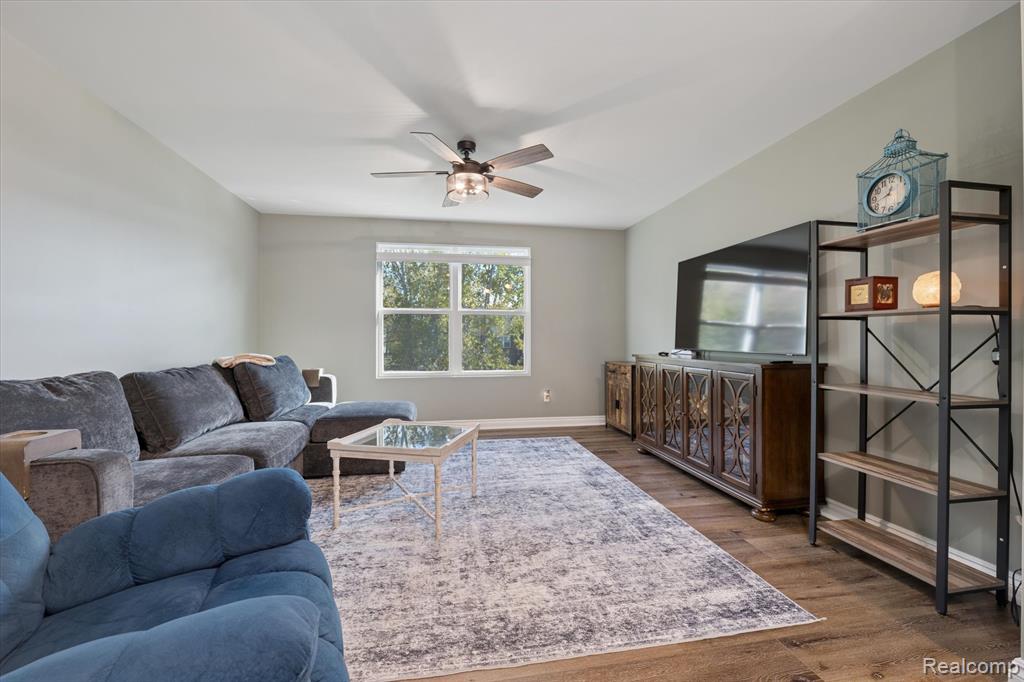 51300 Kirby Drive, New Baltimore, MI 48047 — Photo 26