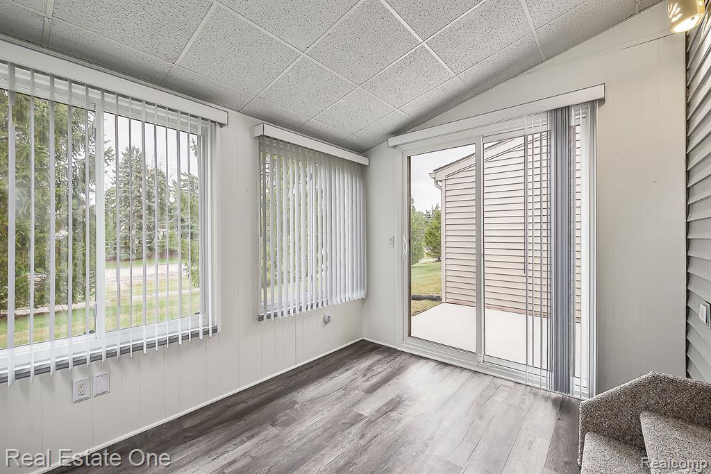 61960 ARLINGTON Circle, 1, South Lyon, MI 48178 — Photo 19