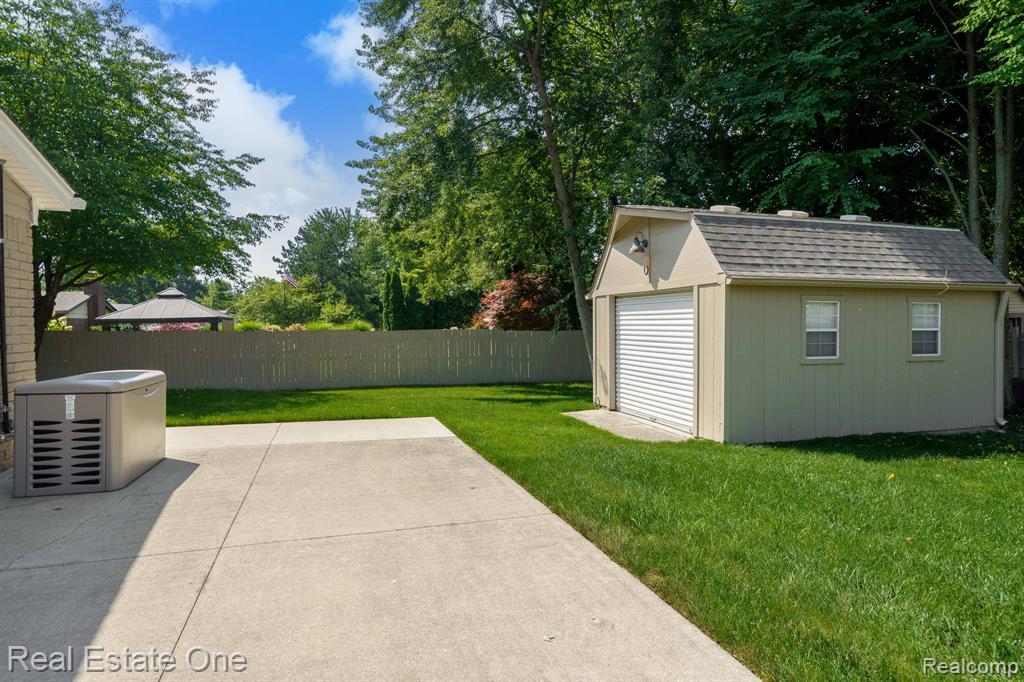 9545 Crown Ridge Drive, White Lake, MI — Photo 5