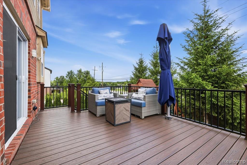 4810 E Stonegate Circle, Lake Orion, MI — Photo 48
