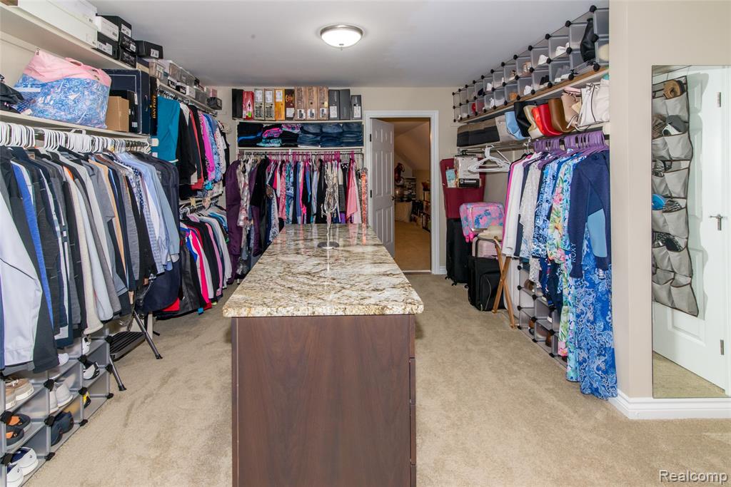 3166 W Beach Lake Drive, Milford, MI, 48380