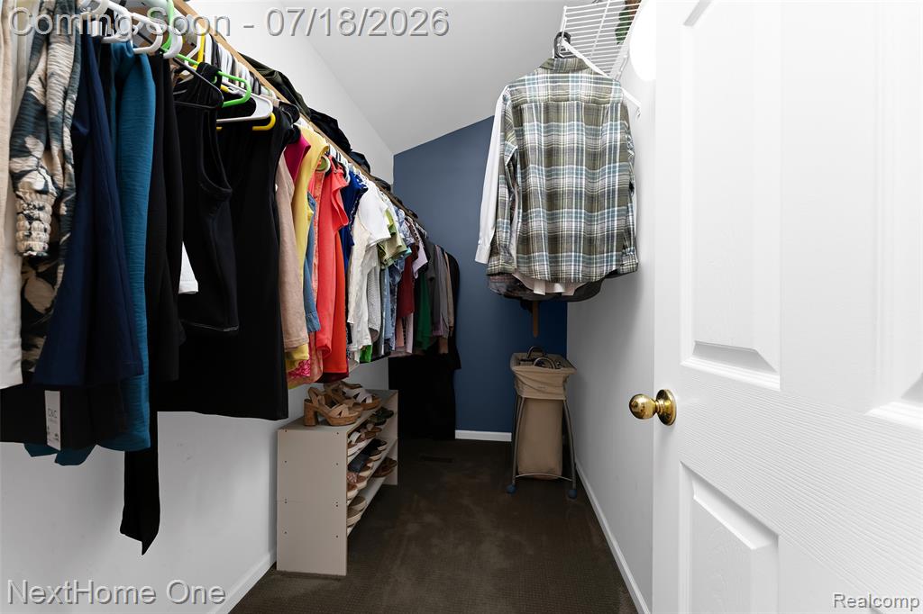 6496 Lake Meadow Drive, Waterford, MI 48327 — Photo 17