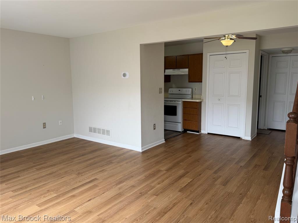 50431 Bay Run S, Chesterfield, MI 48047 — Photo 9
