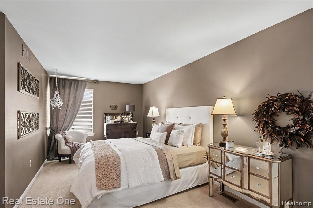 50514 Bay Run N, New Baltimore, MI 48047 — Photo 12