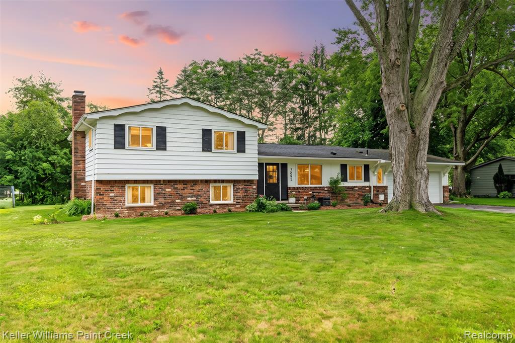 7093 Stonebrook Road, West Bloomfield, MI — front exterior