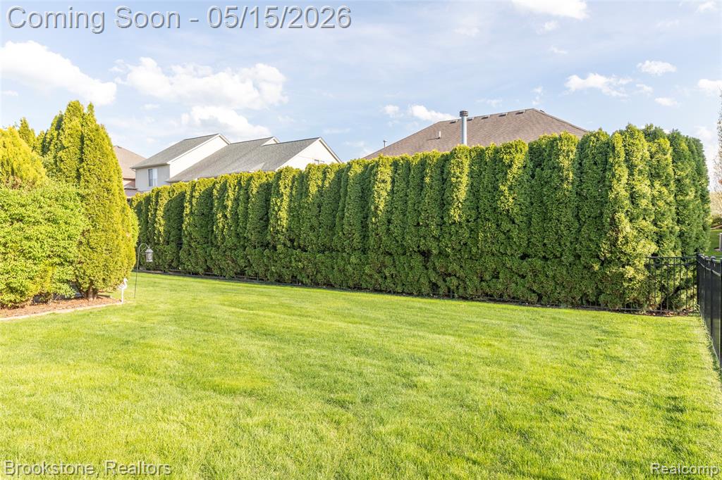 21340 BUNKER Drive, Macomb, MI 48042 — Photo 4