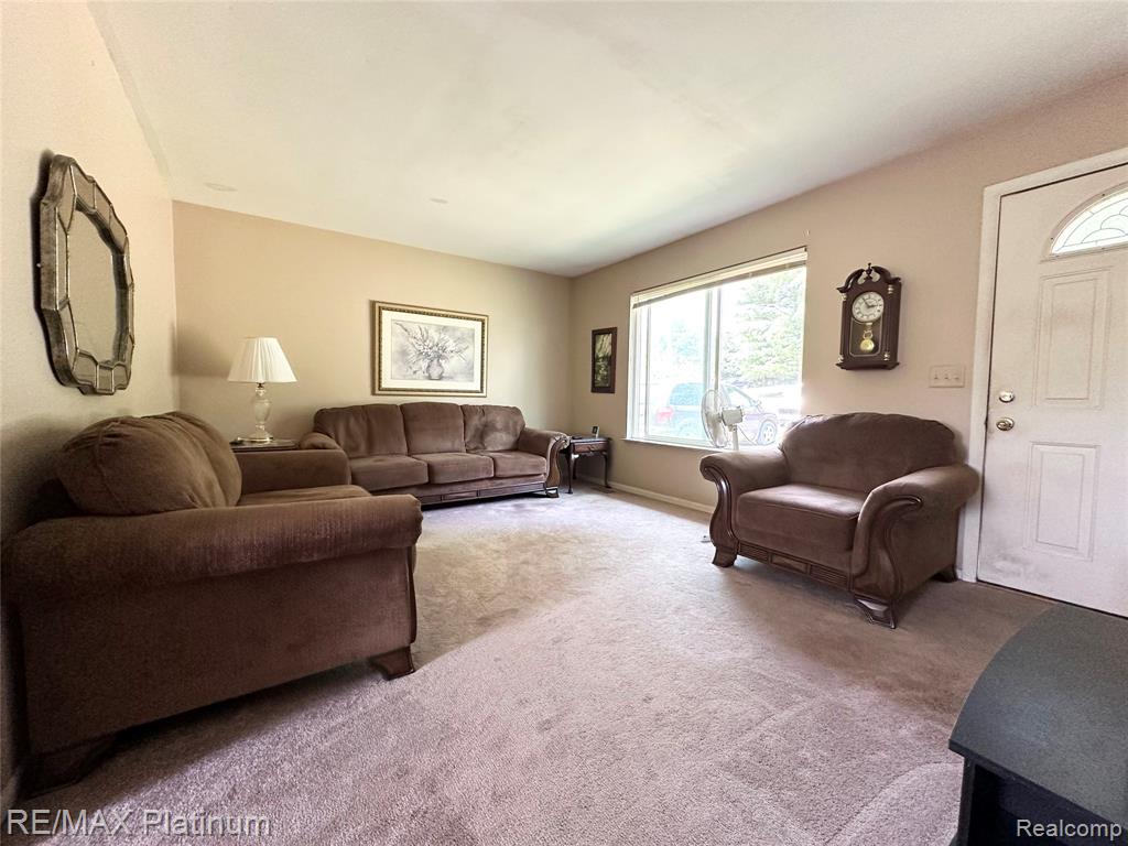5741 Crandall Road, Howell, MI 48855 — Photo 7
