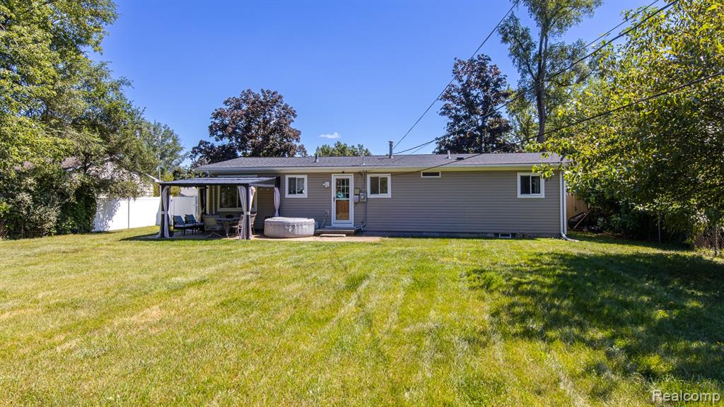 5701 Parkdale Street, Shelby Twp, MI 48317 — Photo 41