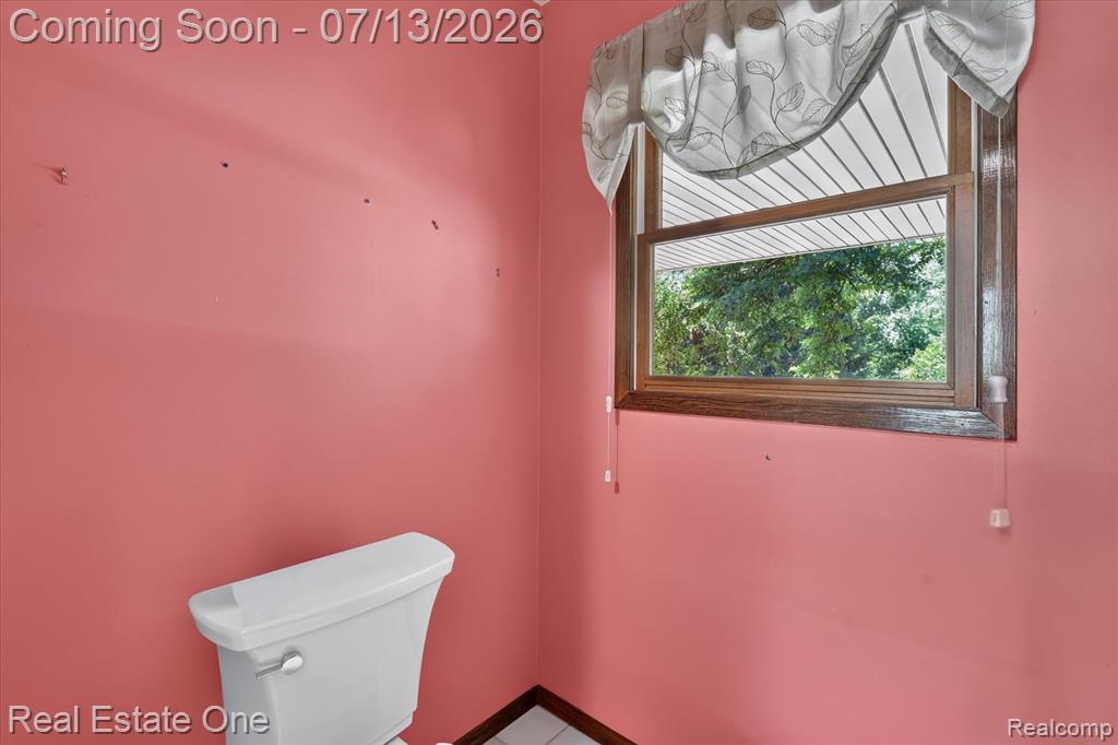 6039 Fish Lake Road, Holly, MI 48442 — Photo 36