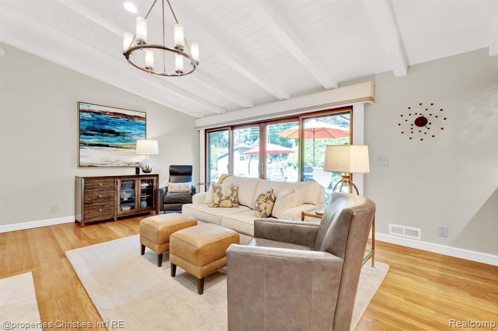 19418 Warwick Street, Beverly Hills, MI 48025 — Photo 23