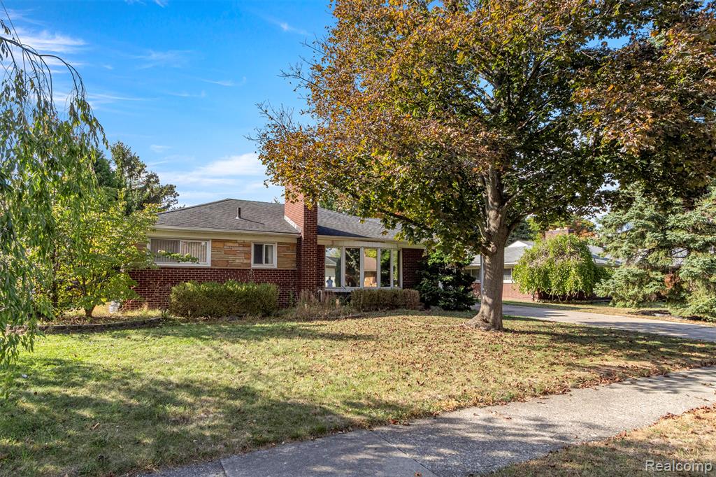 7241 Lucerne Street, Dearborn Heights, MI 48127 — Photo 3