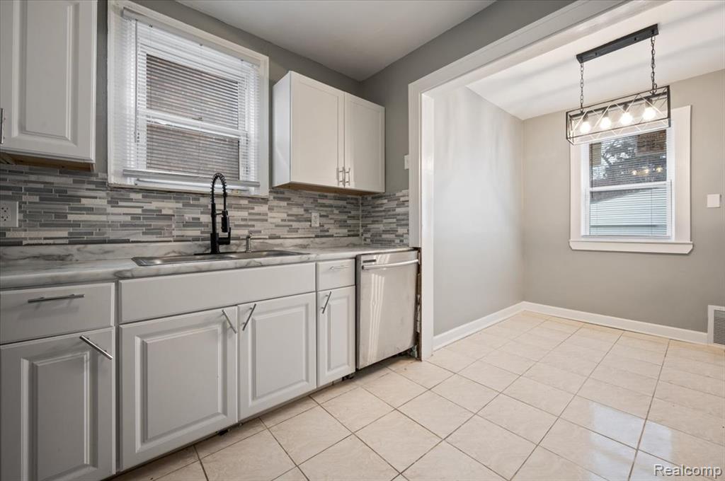 16569 Tracey Street, Detroit, MI 48235 — Photo 16