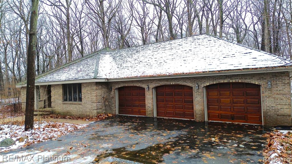 4352 Fenton Road, Hartland, MI 48353 — Photo 44