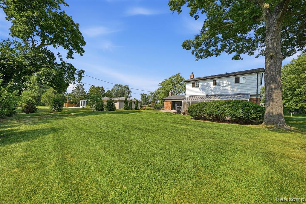 8327 Fox Bay Drive, White Lake, MI — Photo 42