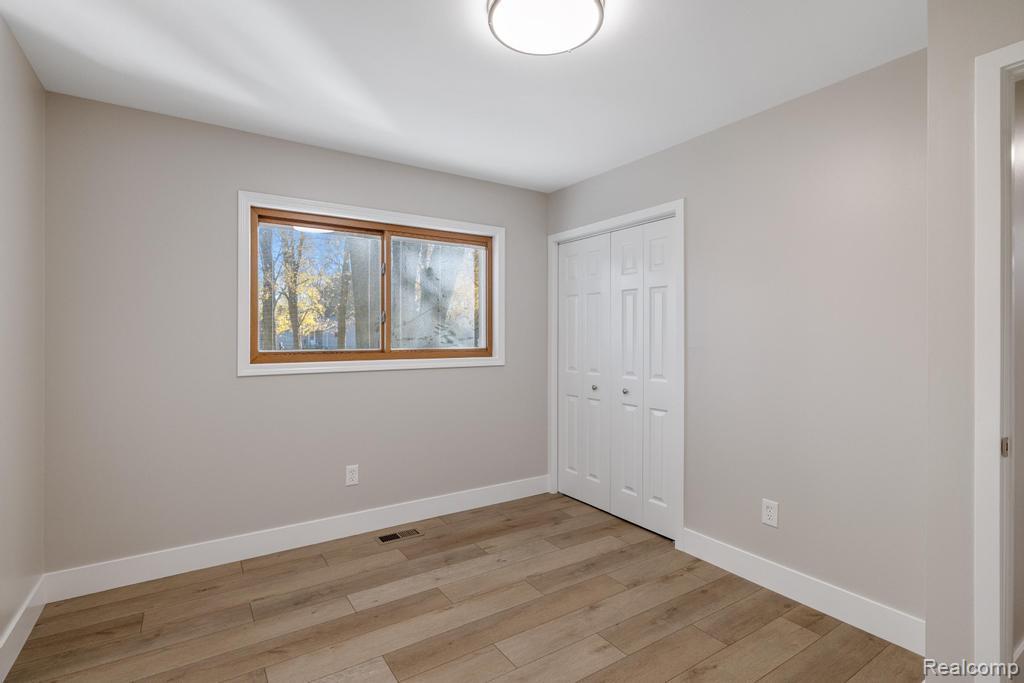 8695 Pacton Drive, Shelby Twp, MI 48317 — Photo 29