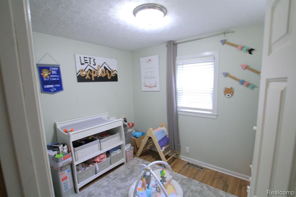 11805 BUECHE Road, Burt, MI 48417 — Photo 17