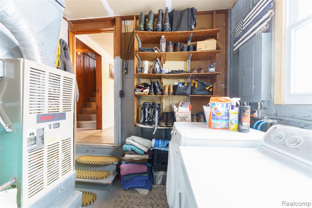 522 E FRANK Street E, Fowlerville, MI 48836 — Photo 14