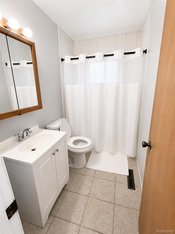 813 McKeighan Avenue, Flint, MI 48507 — Photo 14
