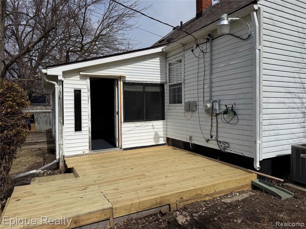 2469 Fernwood Avenue, Ann Arbor, MI 48104 — Photo 4