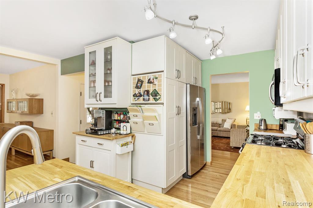 44235 WESTMINISTER Way, Canton, MI 48187 — Photo 13