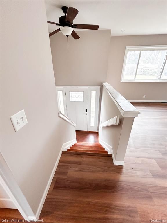 5832 OPALINE Drive, Waterford, MI 48327 — Photo 2