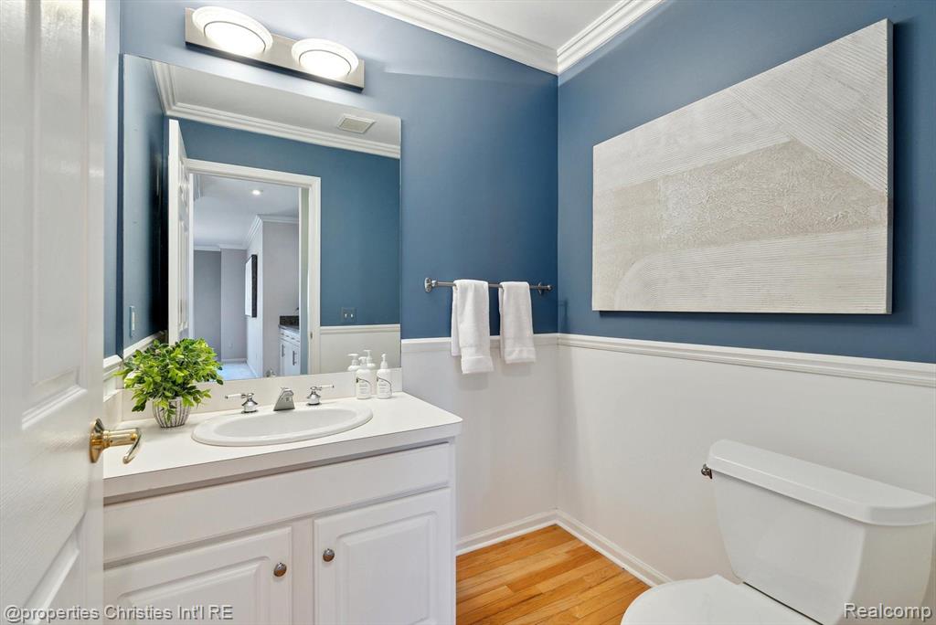 40611 PAISLEY Circle, Novi, MI 48377 — Photo 38