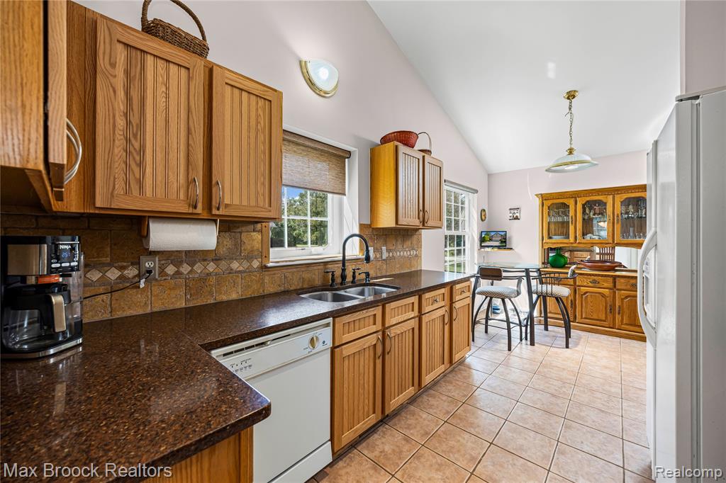 6555 Westphalia, West Bloomfield, MI 48324 — Photo 10