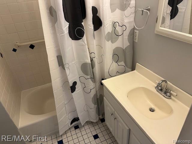 2202 Hollywood Avenue, Grosse Pointe Woods, MI 48236 — Photo 17