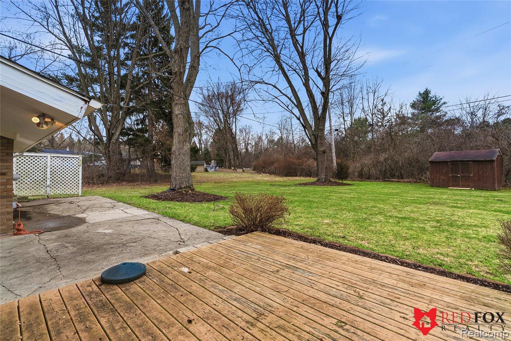5368 Oaktree Court, Flint, MI 48532 — Photo 44