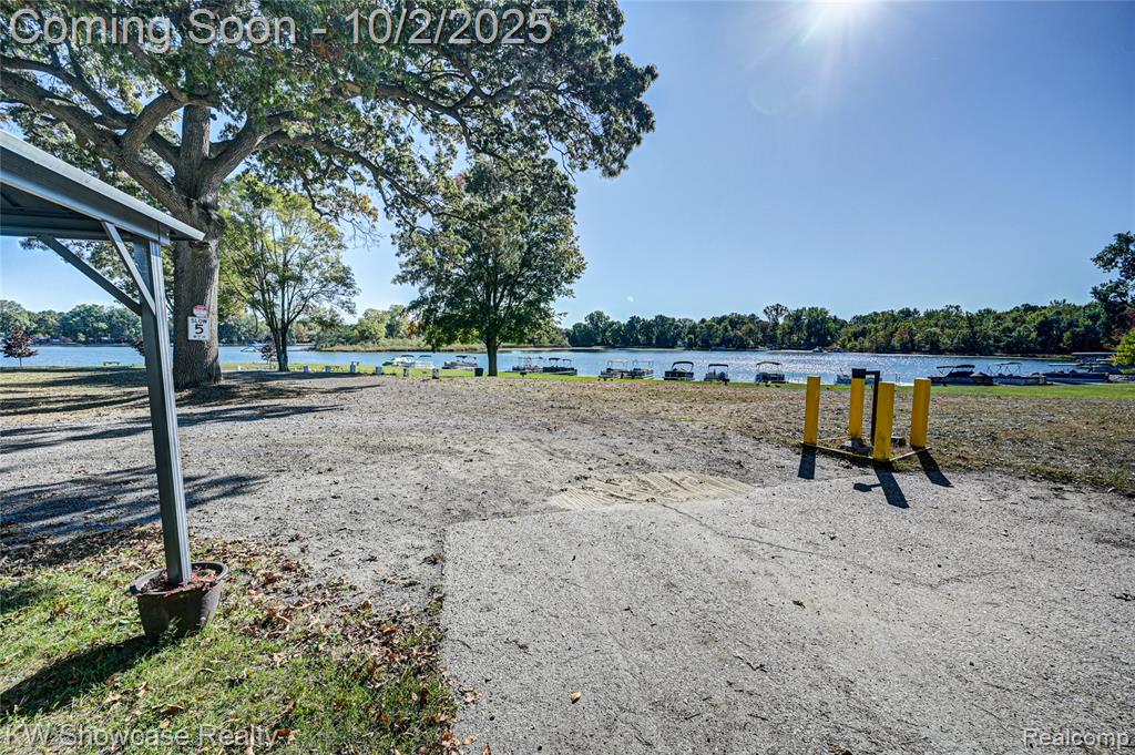 5596 Eldridge Drive, Waterford, MI 48327 — Photo 48