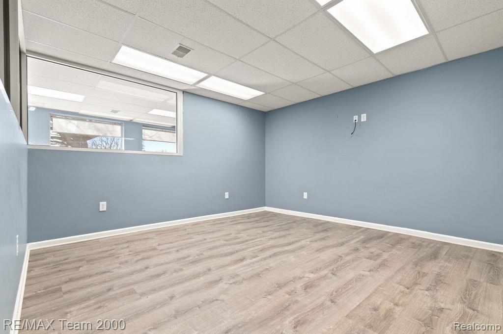 5153 S Beech Daly Street, Dearborn Heights, MI 48125 — Photo 13