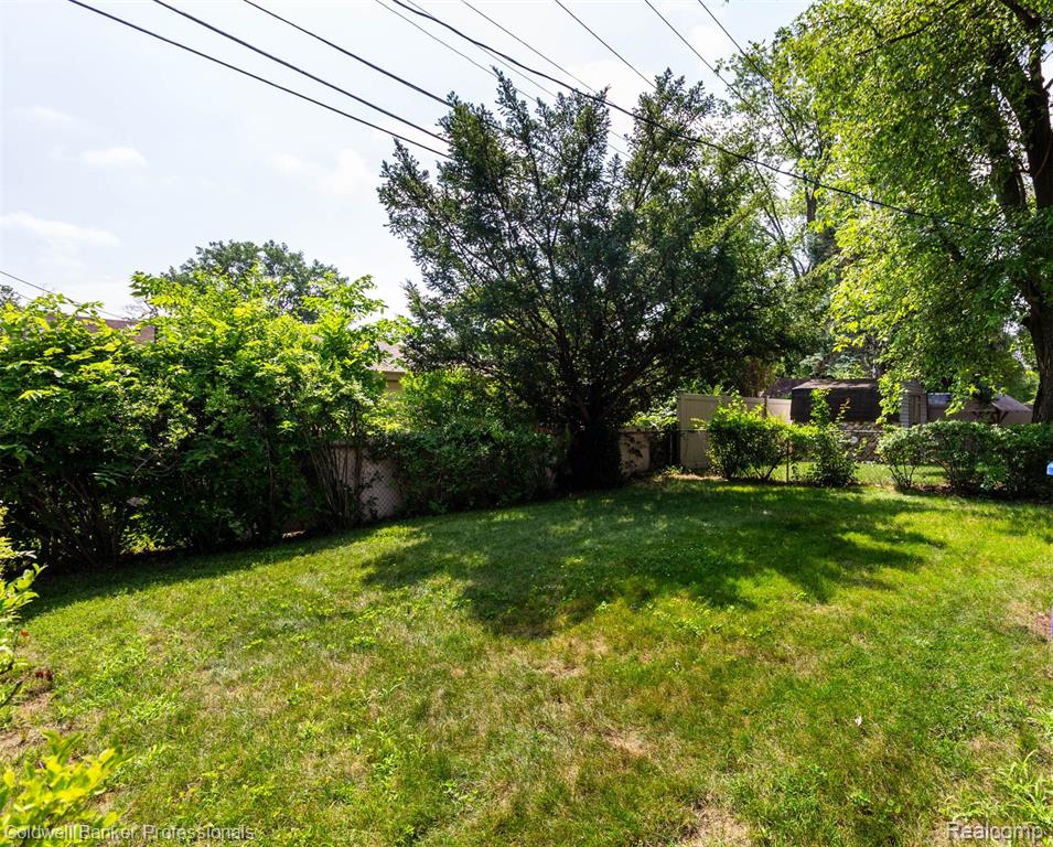 7332 N Vernon Street E, Dearborn Heights, MI 48127 — Photo 26