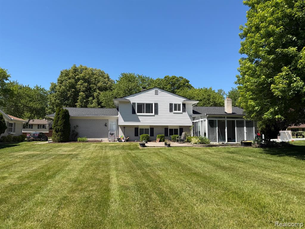 6366 Walker Drive, Troy, MI 48085 — Photo 3