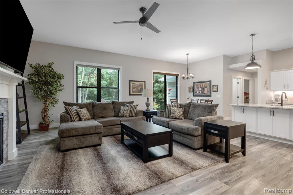 3320 Acorn Grove Court, Ortonville, MI 48462 — Photo 8