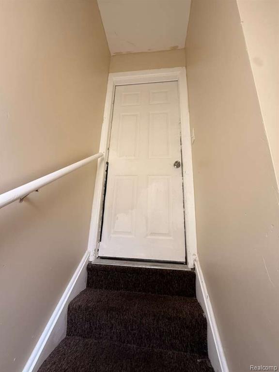 14500 Strathmoor Street, Detroit, MI 48227 — Photo 9