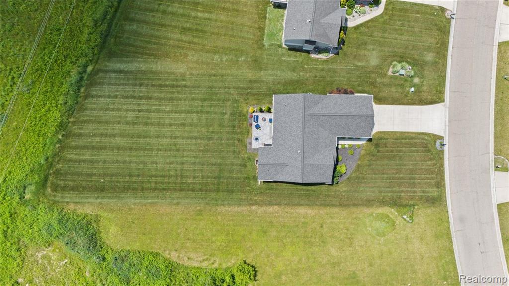 5606 Chatham Lane, Grand Blanc, MI 48439 — Photo 50
