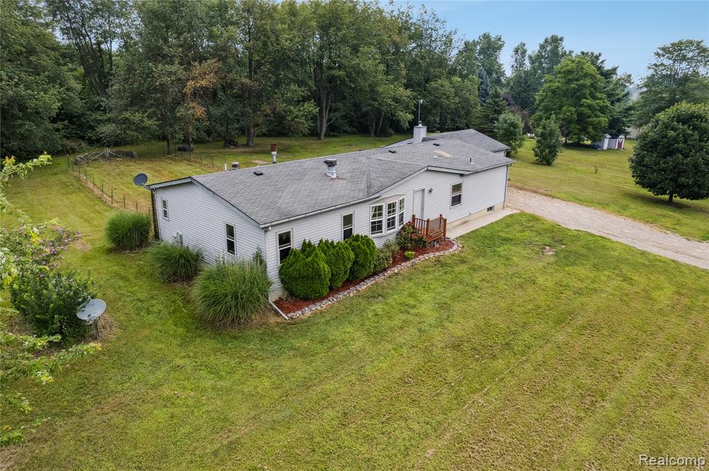 16424 N Rollin Highway, Addison, MI 49220 — Photo 2