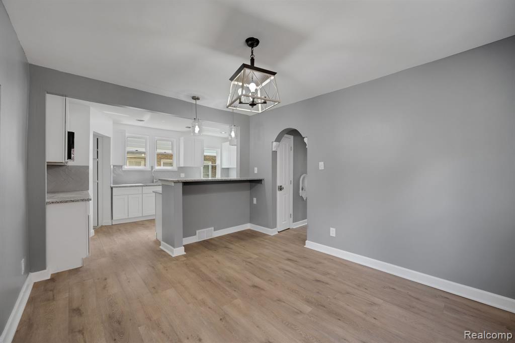 9201 BOLEYN Street, Detroit, MI 48224 — Photo 2