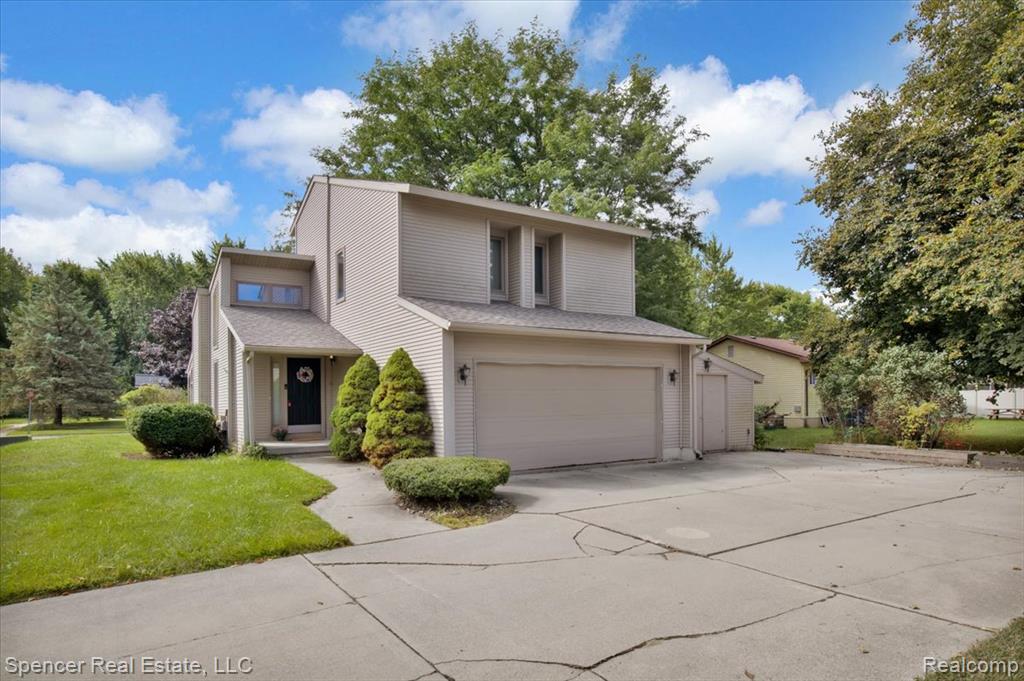 734 Locust Drive, Davison, MI 48423 — Photo 2
