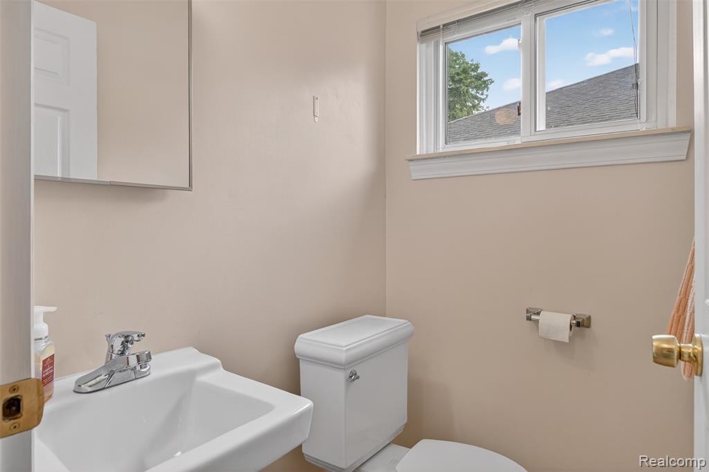 14341 Heritage Street, Riverview, MI 48193 — Photo 24