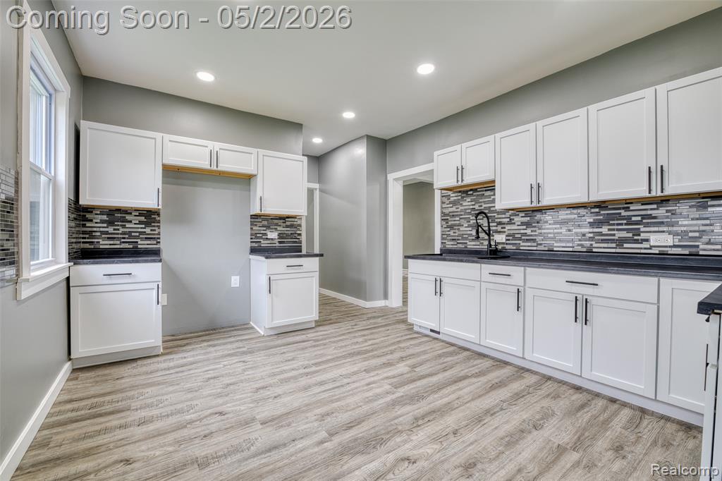 430 Holbrook Street, Detroit, MI 48202 — Photo 13